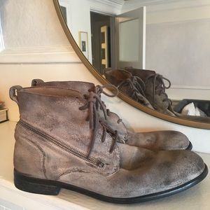 Too obsessed with boots and need space